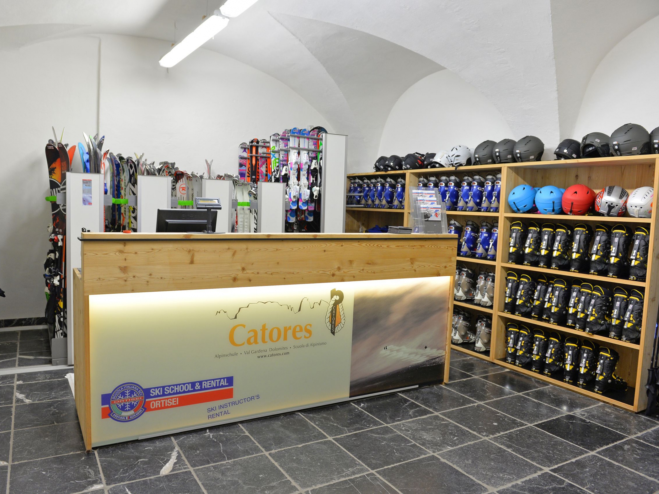 Catores Dolomites Guides - Rental Catores | Ski & Via Ferrata Rental in Val Gardena