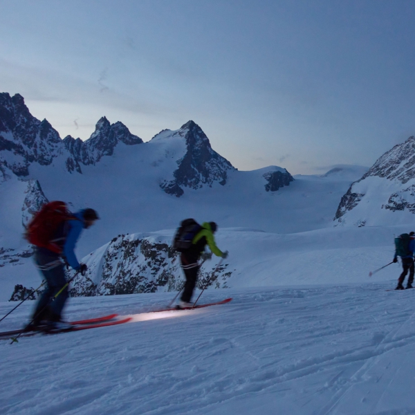 Fr&uuml;her Start von der Vignettes H&uuml;tte - Haute Route mit Bergf&uuml;hrer - Catores