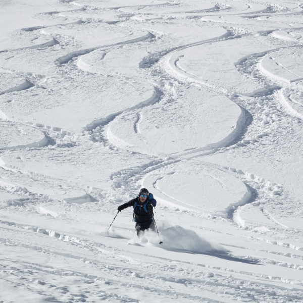 Pulvertraum in der Val Mesdi am Sella - Freeride Mittagstal mit einheimischem Bergf&uuml;hrer - Catores