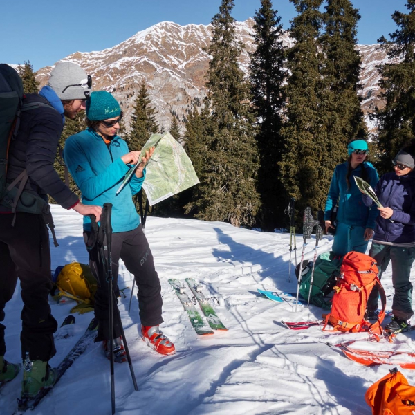 Kartenkunde und Orientierung - Skitourenkurs f&uuml;r Einsteiger in den Dolomiten - Catores