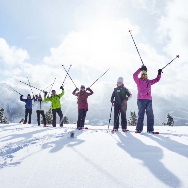 Gruppentour Schneeschuhe - Schneeschuhwanderungen in Gruppe mit Val Gardena Active - Catores