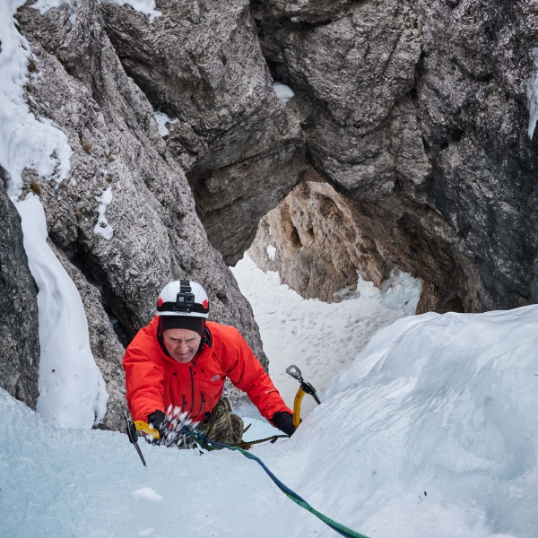 Eisklettern im Langental - Gr&ouml;den - Tunnel - Perla Azzurra im Langental - Catores