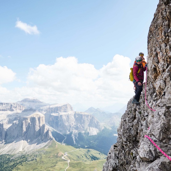 Traverse with a view of the Sella Massif - F&uuml;nffinger - Five Fingers Normal Route: Guided Dream Climb - Catores