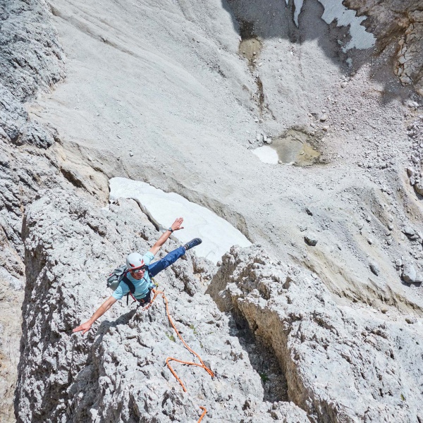 Felskletterei im Bereich der Eisrinne - Langkofel Normalweg mit einem einheimischen Bergf&uuml;hrer - Catores