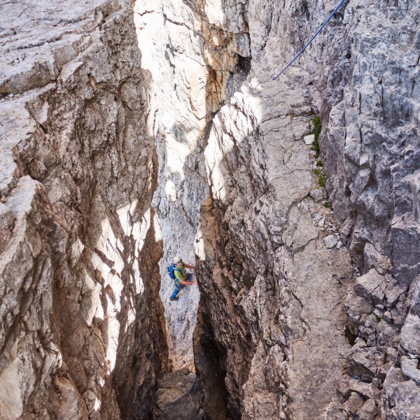 Chimney of the crux pitch (IV-) - Cima Grande di Lavaredo &ndash; Normal Route with a Mountain Guide - Catores