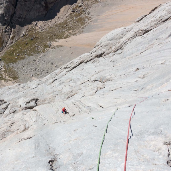 Wasserrillen an der Marmolada - Marmolada S&uuml;dwand mit Bergf&uuml;hrer - Catores