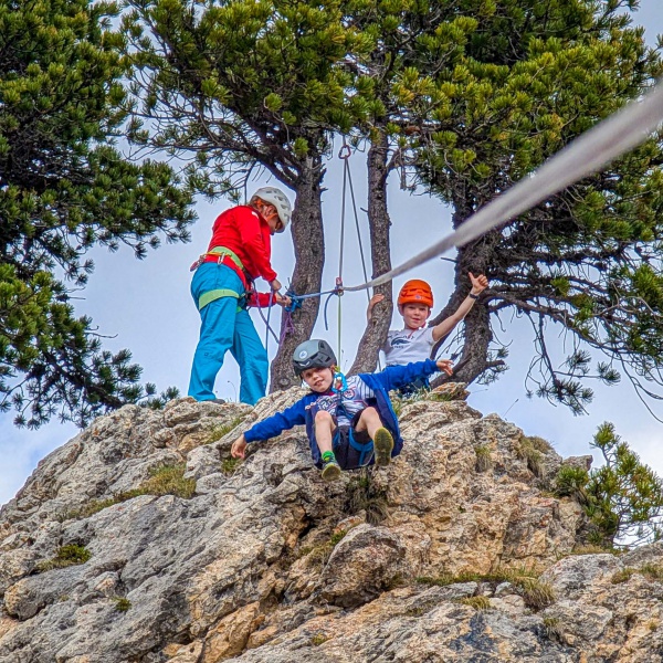 Spa&szlig; f&uuml;r Kinder - Familienklettern mit Bergf&uuml;hrer in Gr&ouml;den - Catores