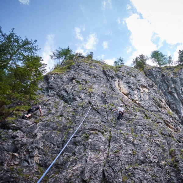 Palestra di roccia Vallunga &ndash; Ideale per bambini - Prova di arrampicata per bambini - Catores