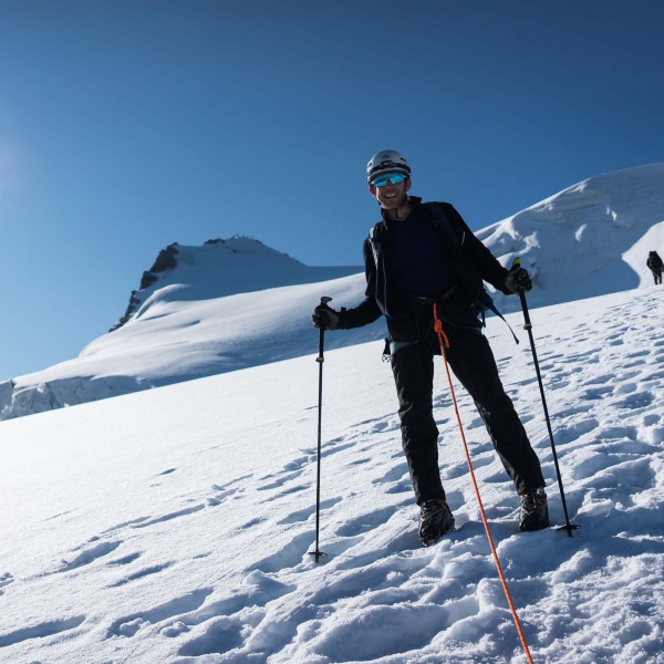 Discesa lungo la via normale verso il Rifugio Payer - Ortles - Cresta Hintergrat con guida alpina - Catores