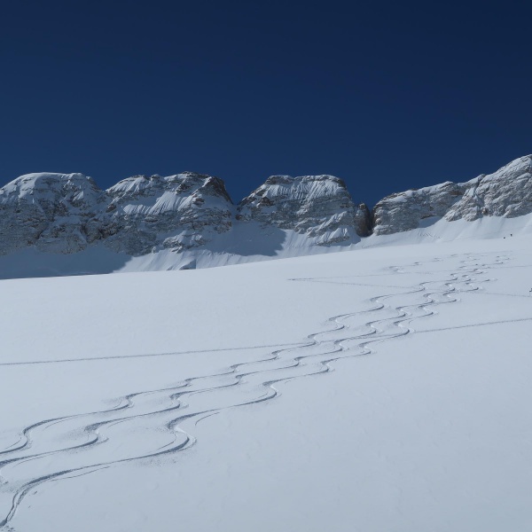 Erster Teil der Abfahrt - Freeride Marmolada mit Bergf&uuml;hrer - Catores